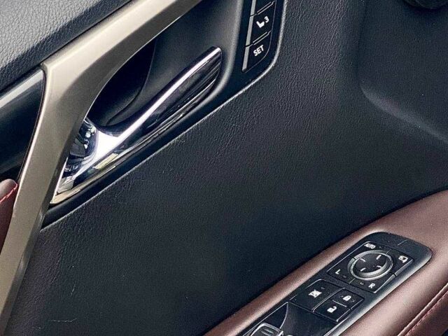 Серый Лексус РХ, объемом двигателя 3.5 л и пробегом 140 тыс. км за 29000 $, фото 15 на Automoto.ua