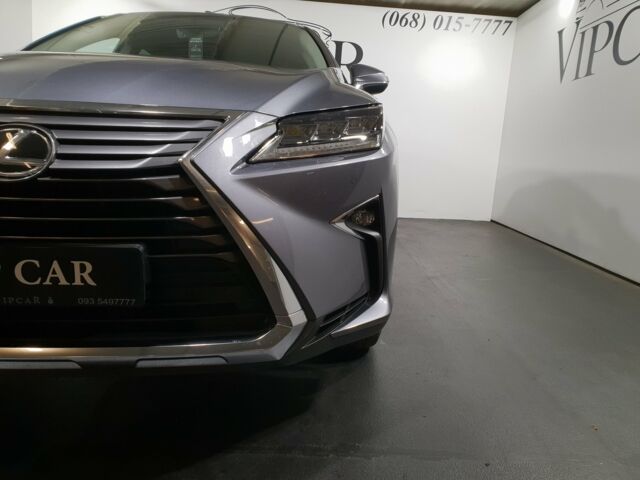 Серый Лексус РХ, объемом двигателя 2 л и пробегом 27 тыс. км за 52999 $, фото 3 на Automoto.ua