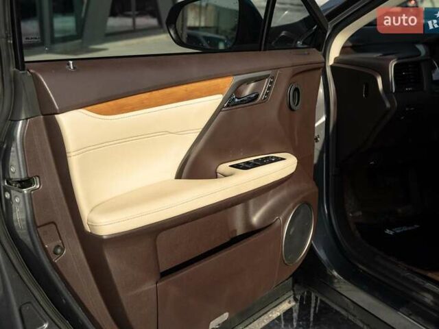 Сірий Лексус РХ, об'ємом двигуна 3.46 л та пробігом 171 тис. км за 31900 $, фото 42 на Automoto.ua