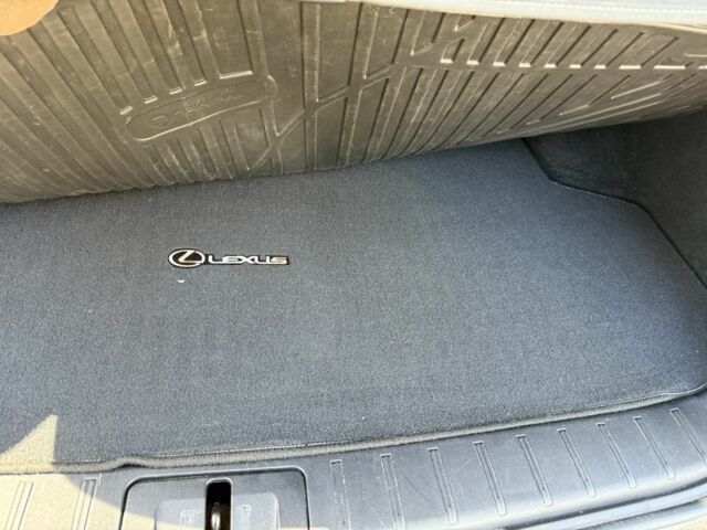 Сірий Лексус РХ, об'ємом двигуна 3.5 л та пробігом 133 тис. км за 31500 $, фото 22 на Automoto.ua