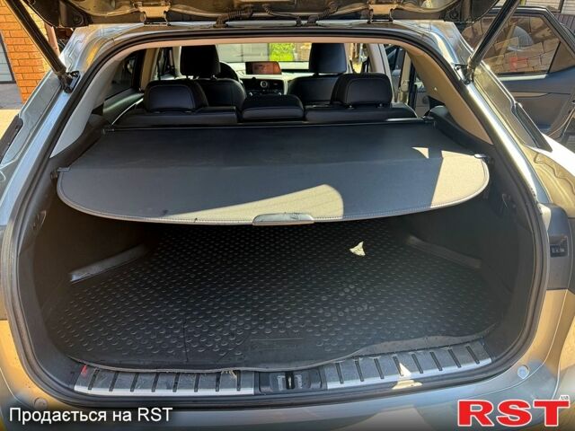 Серый Лексус РХ, объемом двигателя 2 л и пробегом 94 тыс. км за 35000 $, фото 8 на Automoto.ua