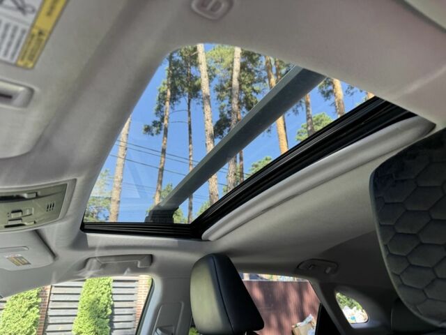 Серый Лексус РХ, объемом двигателя 3.5 л и пробегом 133 тыс. км за 31500 $, фото 3 на Automoto.ua