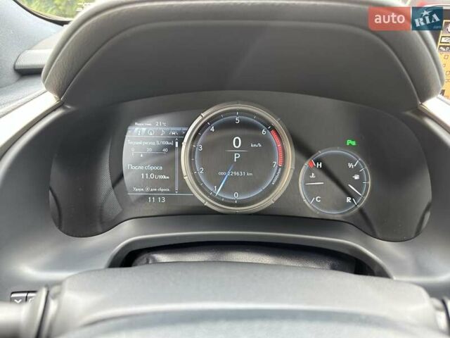 Серый Лексус РХ, объемом двигателя 2 л и пробегом 229 тыс. км за 29900 $, фото 5 на Automoto.ua