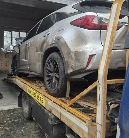 Серый Лексус РХ, объемом двигателя 0 л и пробегом 190 тыс. км за 14000 $, фото 2 на Automoto.ua