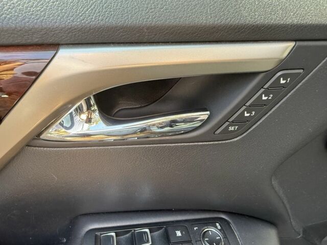 Сірий Лексус РХ, об'ємом двигуна 3.5 л та пробігом 133 тис. км за 31500 $, фото 14 на Automoto.ua