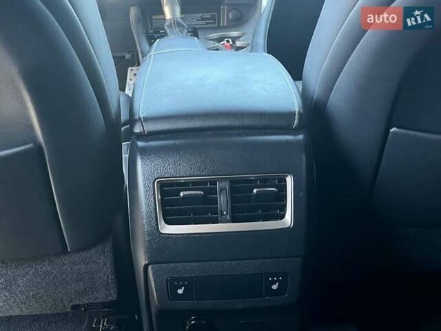 Сірий Лексус РХ, об'ємом двигуна 2 л та пробігом 240 тис. км за 27300 $, фото 38 на Automoto.ua