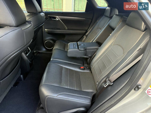 Серый Лексус РХ, объемом двигателя 2 л и пробегом 242 тыс. км за 28900 $, фото 27 на Automoto.ua