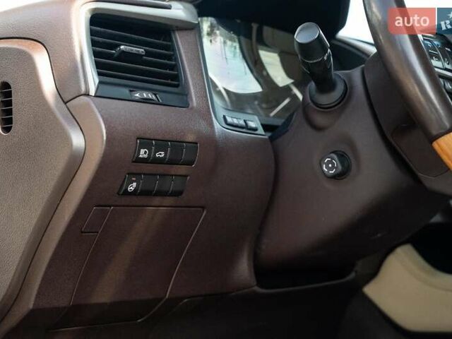 Сірий Лексус РХ, об'ємом двигуна 3.46 л та пробігом 171 тис. км за 31900 $, фото 17 на Automoto.ua