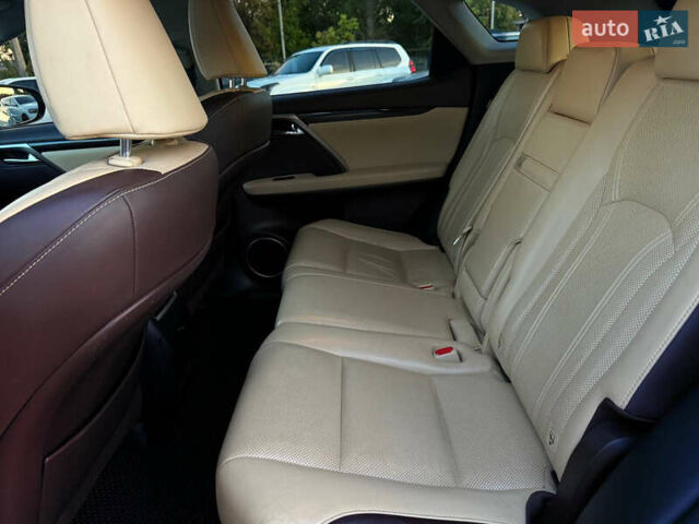 Сірий Лексус РХ, об'ємом двигуна 3.46 л та пробігом 192 тис. км за 28800 $, фото 25 на Automoto.ua