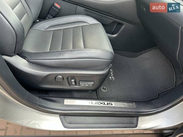 Серый Лексус РХ, объемом двигателя 2 л и пробегом 229 тыс. км за 29900 $, фото 12 на Automoto.ua