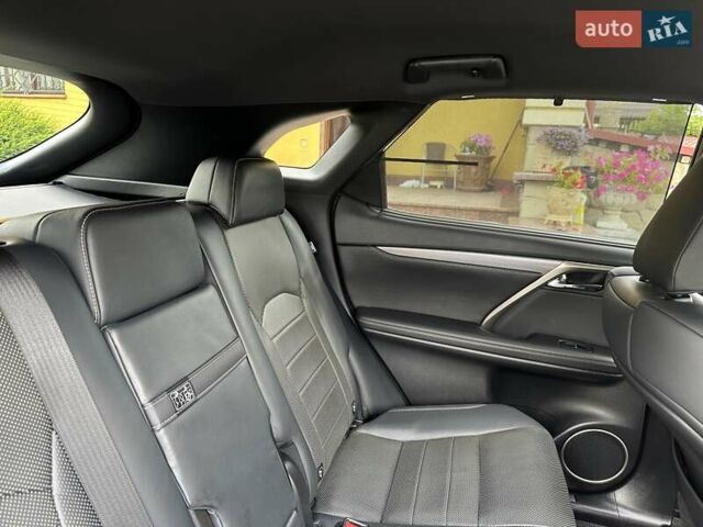 Серый Лексус РХ, объемом двигателя 2 л и пробегом 229 тыс. км за 29900 $, фото 13 на Automoto.ua