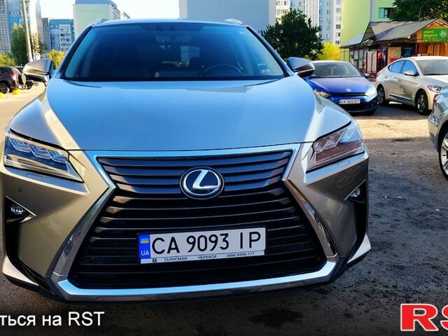 Серый Лексус РХ, объемом двигателя 2 л и пробегом 91 тыс. км за 35700 $, фото 1 на Automoto.ua
