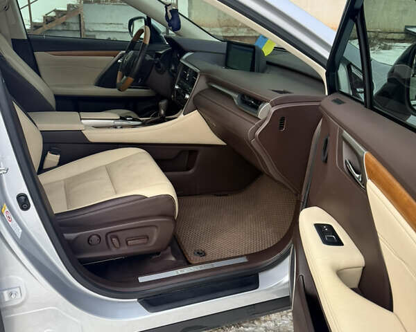 Серый Лексус РХ, объемом двигателя 3.46 л и пробегом 144 тыс. км за 27500 $, фото 13 на Automoto.ua