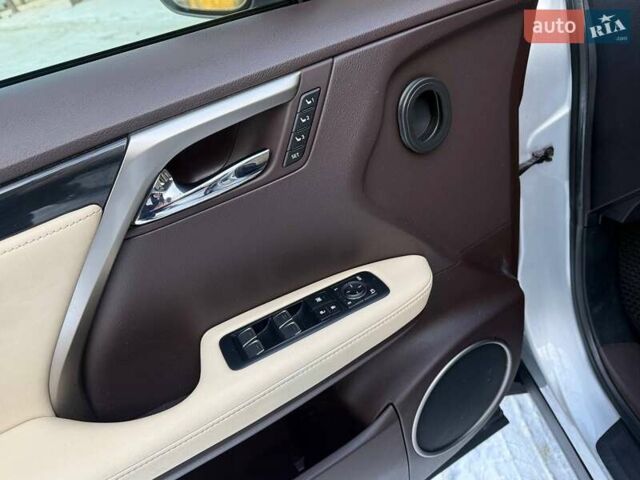 Сірий Лексус РХ, об'ємом двигуна 3.5 л та пробігом 193 тис. км за 24999 $, фото 29 на Automoto.ua