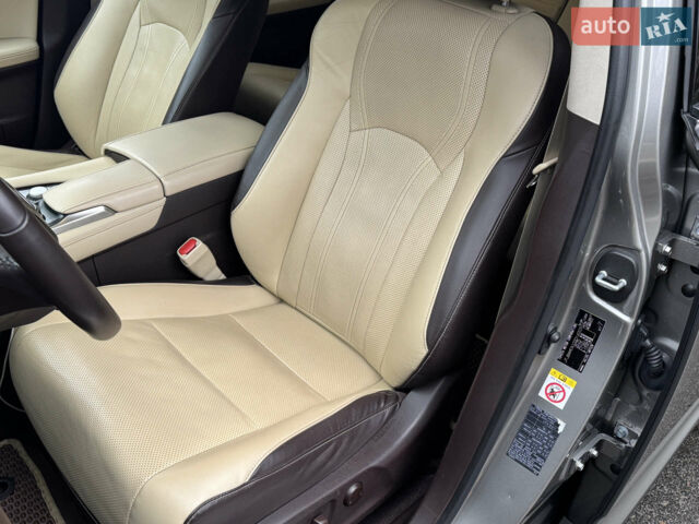 Сірий Лексус РХ, об'ємом двигуна 2 л та пробігом 165 тис. км за 29500 $, фото 7 на Automoto.ua