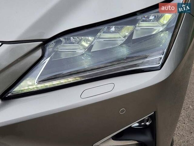 Серый Лексус РХ, объемом двигателя 3.5 л и пробегом 114 тыс. км за 35500 $, фото 13 на Automoto.ua