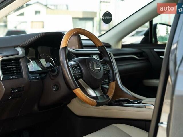 Сірий Лексус РХ, об'ємом двигуна 3.46 л та пробігом 171 тис. км за 31900 $, фото 20 на Automoto.ua