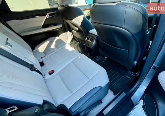 Сірий Лексус РХ, об'ємом двигуна 3.46 л та пробігом 85 тис. км за 28000 $, фото 14 на Automoto.ua