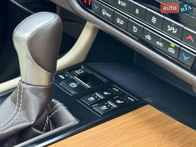 Сірий Лексус РХ, об'ємом двигуна 3.46 л та пробігом 70 тис. км за 32900 $, фото 33 на Automoto.ua