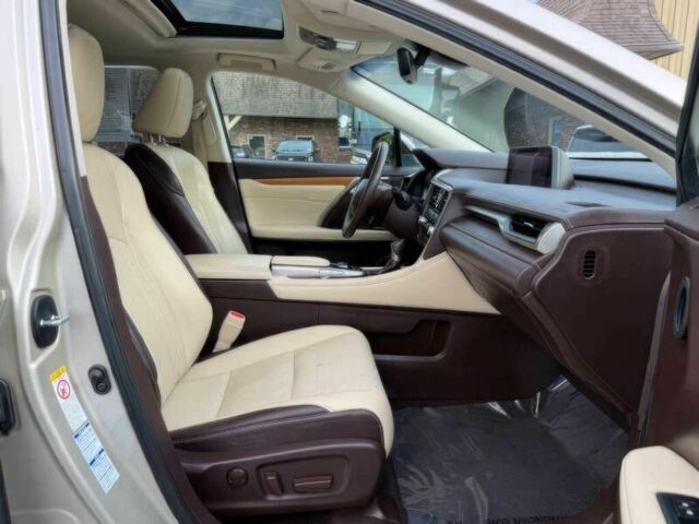 Лексус РХ 2017 в Днепре (Днепропетровске) на Automoto.ua Серый Лексус РХ, объемом двигателя 3.5 л и пробегом 69 тыс. км за 21000 $, фото 9 на Automoto.ua