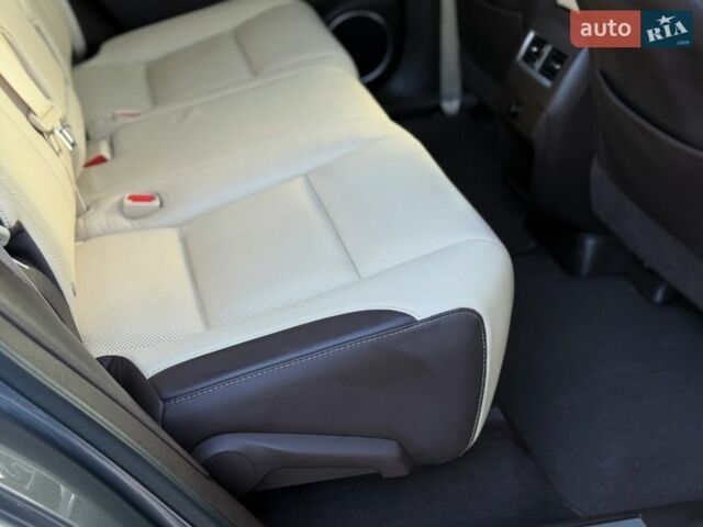 Сірий Лексус РХ, об'ємом двигуна 3.46 л та пробігом 48 тис. км за 27700 $, фото 20 на Automoto.ua