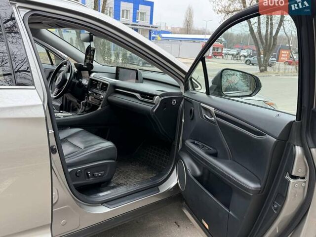 Серый Лексус РХ, объемом двигателя 3.46 л и пробегом 198 тыс. км за 41200 $, фото 9 на Automoto.ua