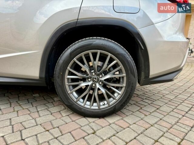 Сірий Лексус РХ, об'ємом двигуна 3.5 л та пробігом 133 тис. км за 31900 $, фото 49 на Automoto.ua