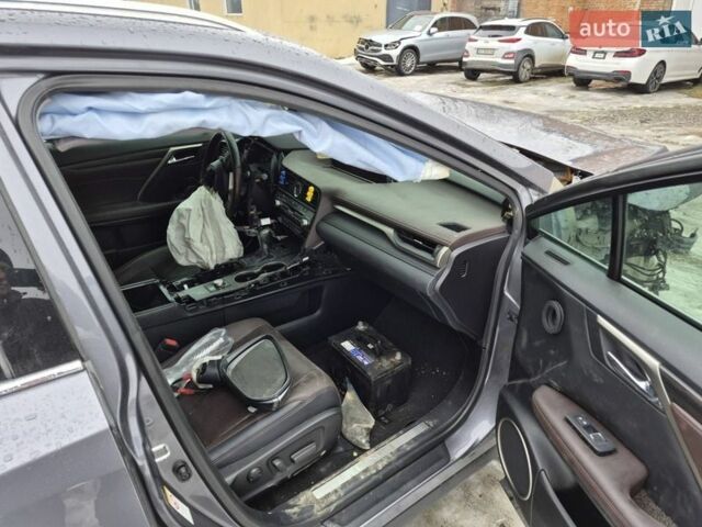 Серый Лексус РХ, объемом двигателя 3.46 л и пробегом 130 тыс. км за 8000 $, фото 1 на Automoto.ua