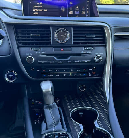 Лексус РХ 2017 в Киеве на Automoto.ua Серый Лексус РХ, объемом двигателя 3.46 л и пробегом 112 тыс. км за 37500 $, фото 21 на Automoto.ua