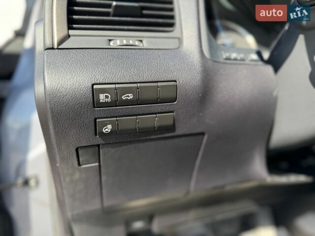 Серый Лексус РХ, объемом двигателя 3.46 л и пробегом 85 тыс. км за 27900 $, фото 25 на Automoto.ua