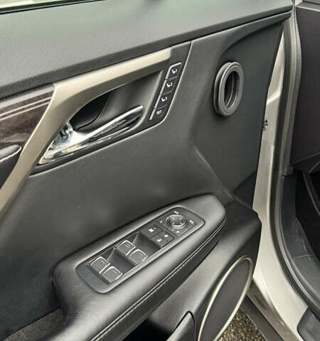 Сірий Лексус РХ, об'ємом двигуна 3.46 л та пробігом 114 тис. км за 37000 $, фото 24 на Automoto.ua