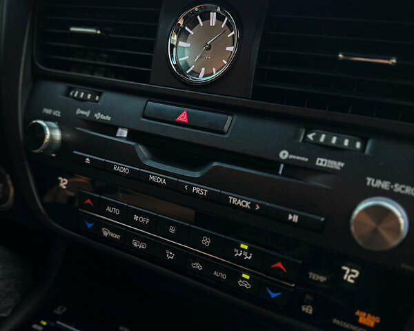 Серый Лексус РХ, объемом двигателя 3.46 л и пробегом 102 тыс. км за 35000 $, фото 5 на Automoto.ua