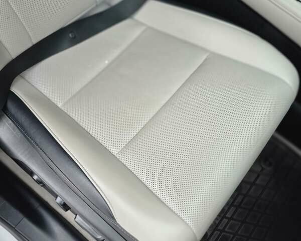 Сірий Лексус РХ, об'ємом двигуна 3.46 л та пробігом 213 тис. км за 26500 $, фото 16 на Automoto.ua