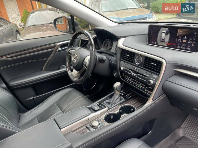 Лексус РХ 2017 в Киеве на Automoto.ua Серый Лексус РХ, объемом двигателя 3.46 л и пробегом 99 тыс. км за 31999 $, фото 22 на Automoto.ua