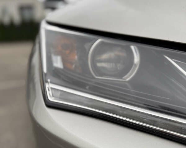 Серый Лексус РХ, объемом двигателя 3.46 л и пробегом 181 тыс. км за 31900 $, фото 3 на Automoto.ua