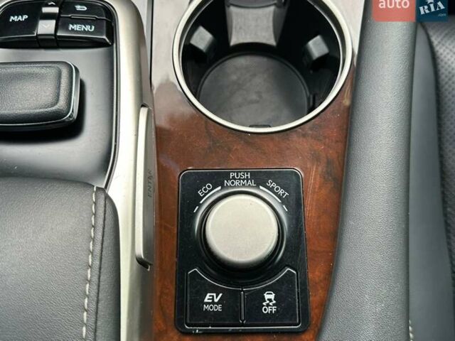 Сірий Лексус РХ, об'ємом двигуна 3.46 л та пробігом 89 тис. км за 35000 $, фото 33 на Automoto.ua