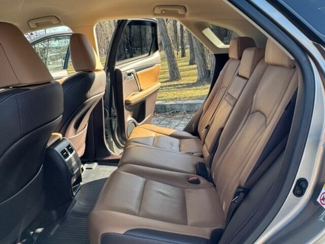 Сірий Лексус РХ, об'ємом двигуна 2 л та пробігом 97 тис. км за 32333 $, фото 29 на Automoto.ua