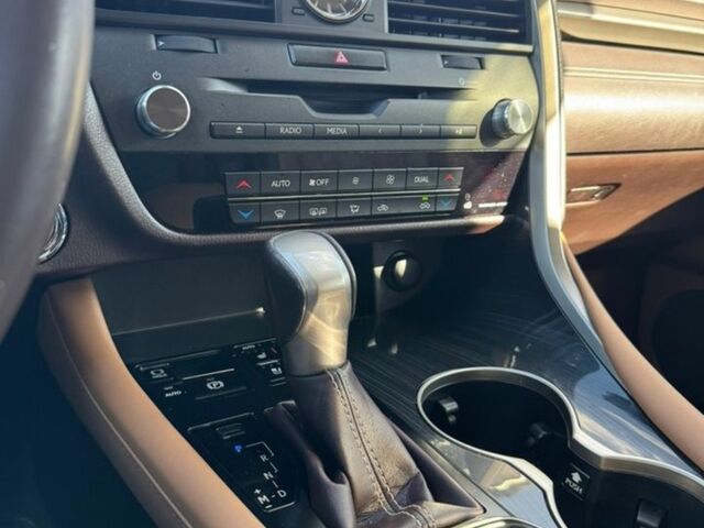 Сірий Лексус РХ, об'ємом двигуна 2 л та пробігом 97 тис. км за 32333 $, фото 73 на Automoto.ua