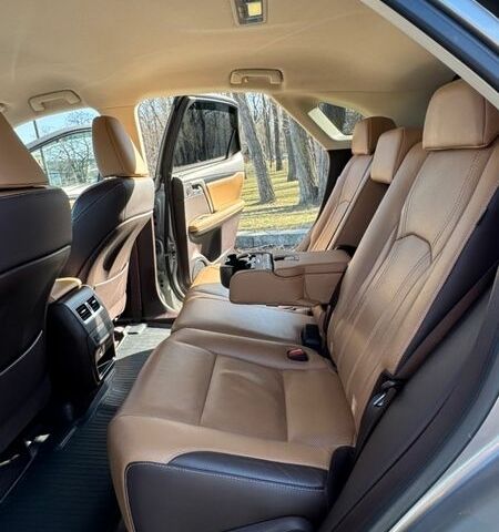 Сірий Лексус РХ, об'ємом двигуна 2 л та пробігом 97 тис. км за 32555 $, фото 18 на Automoto.ua