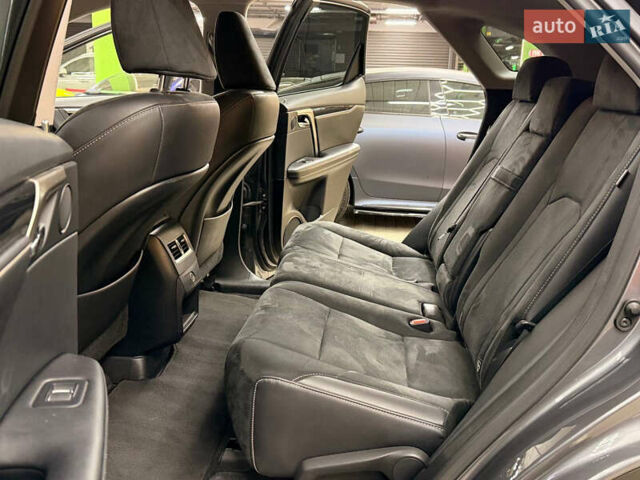 Серый Лексус РХ, объемом двигателя 2 л и пробегом 146 тыс. км за 28500 $, фото 15 на Automoto.ua