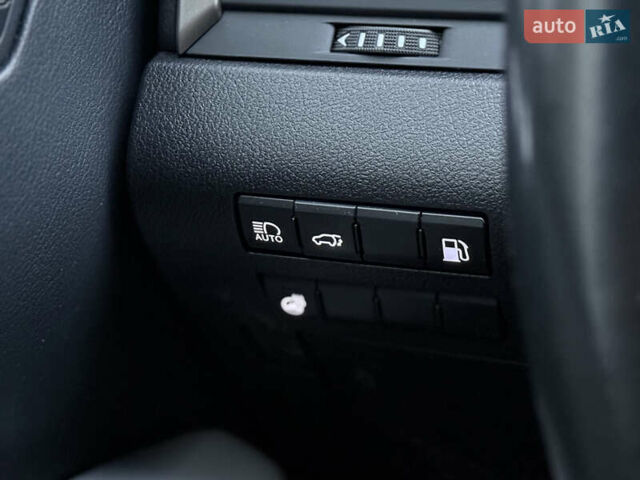 Сірий Лексус РХ, об'ємом двигуна 3.46 л та пробігом 123 тис. км за 33900 $, фото 37 на Automoto.ua