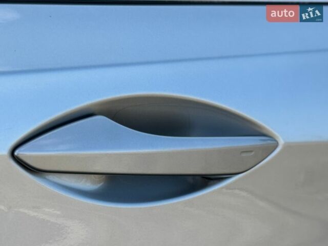 Сірий Лексус РХ, об'ємом двигуна 2 л та пробігом 97 тис. км за 32555 $, фото 108 на Automoto.ua