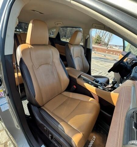 Сірий Лексус РХ, об'ємом двигуна 2 л та пробігом 97 тис. км за 32555 $, фото 48 на Automoto.ua