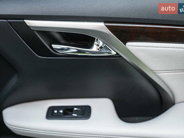 Лексус РХ 2018 в Одессе на Automoto.ua Серый Лексус РХ, объемом двигателя 3.46 л и пробегом 94 тыс. км за 35900 $, фото 22 на Automoto.ua