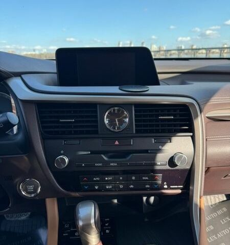 Сірий Лексус РХ, об'ємом двигуна 2 л та пробігом 97 тис. км за 32555 $, фото 30 на Automoto.ua