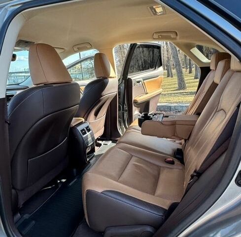 Сірий Лексус РХ, об'ємом двигуна 2 л та пробігом 97 тис. км за 32555 $, фото 38 на Automoto.ua