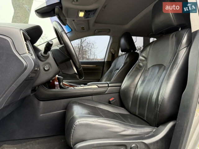 Сірий Лексус РХ, об'ємом двигуна 3.46 л та пробігом 230 тис. км за 31500 $, фото 17 на Automoto.ua