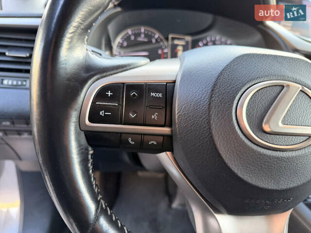Серый Лексус РХ, объемом двигателя 2 л и пробегом 149 тыс. км за 30000 $, фото 9 на Automoto.ua