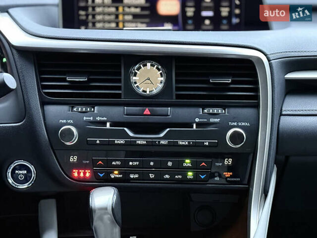 Сірий Лексус РХ, об'ємом двигуна 3.46 л та пробігом 123 тис. км за 33900 $, фото 25 на Automoto.ua