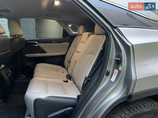 Серый Лексус РХ, объемом двигателя 3.46 л и пробегом 120 тыс. км за 36990 $, фото 12 на Automoto.ua